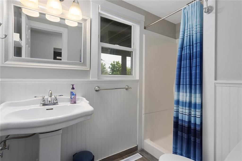 6411 N Highland Avenue — photo 19