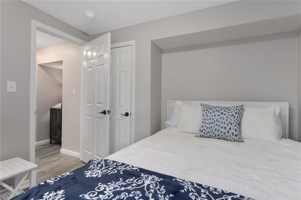 6411 N Highland Avenue — photo 21