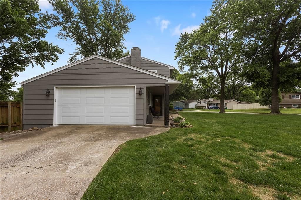 6411 N Highland Avenue — photo 41