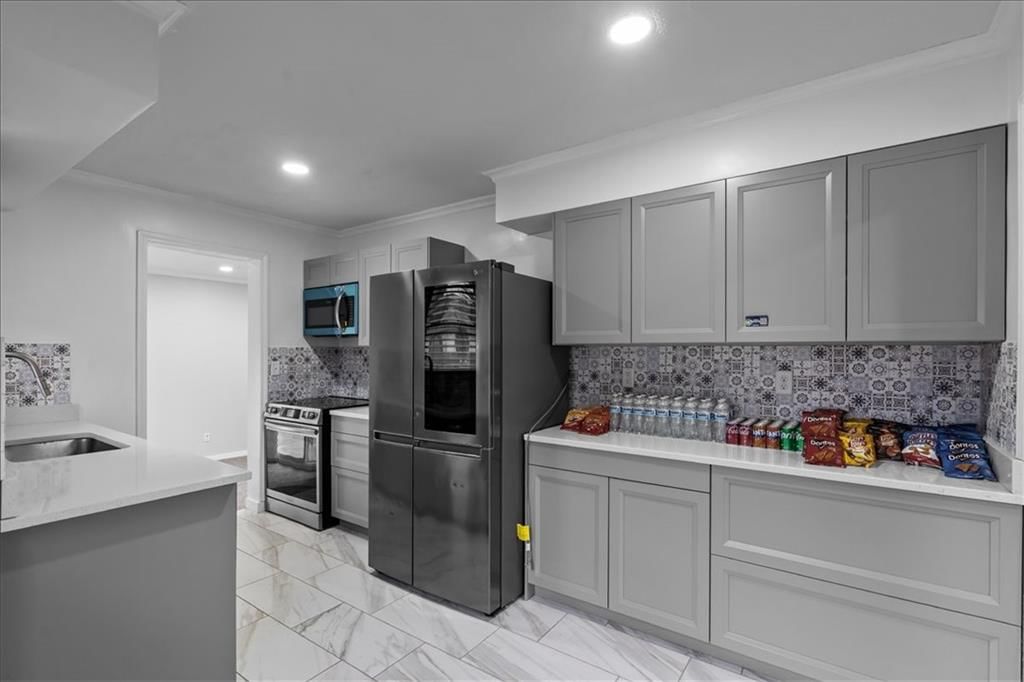 237 E Longfellow Street — photo 4