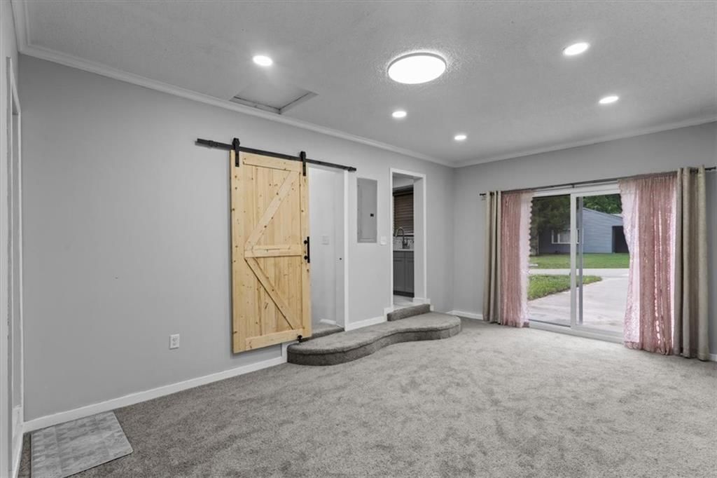 237 E Longfellow Street — photo 5