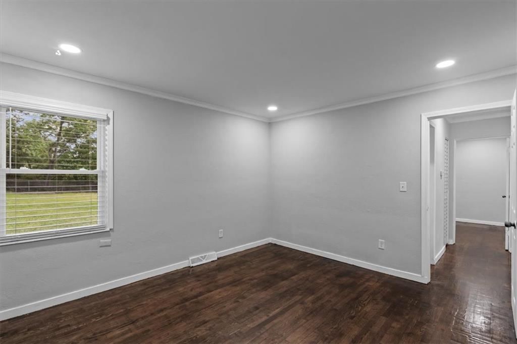 237 E Longfellow Street — photo 20