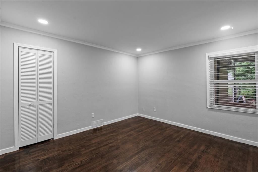 237 E Longfellow Street — photo 22