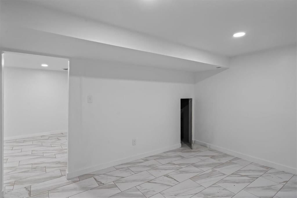 237 E Longfellow Street — photo 30