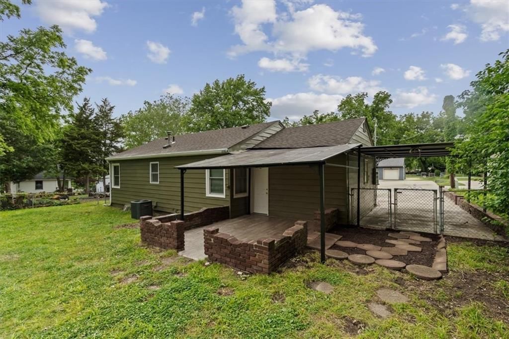 237 E Longfellow Street — photo 34