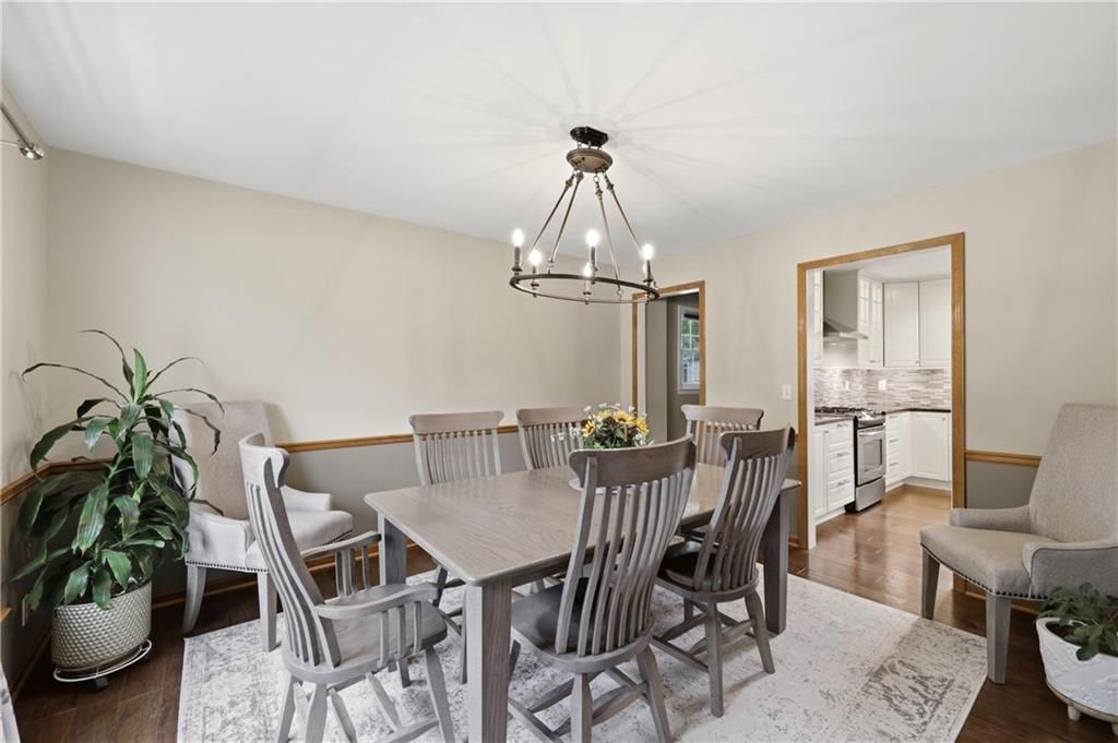 1685 N Sunset Street — photo 3