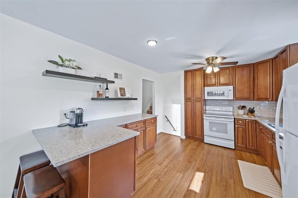 1428 S Scarborough Street — photo 8