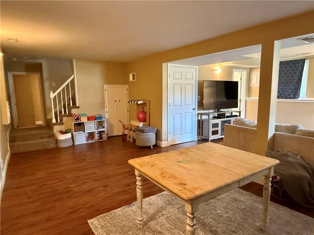 505 W 11th Street — photo 18