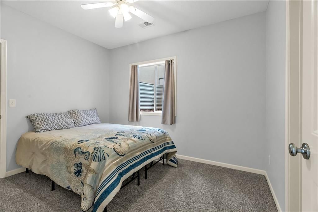 2028 Greenfield N/A — photo 21