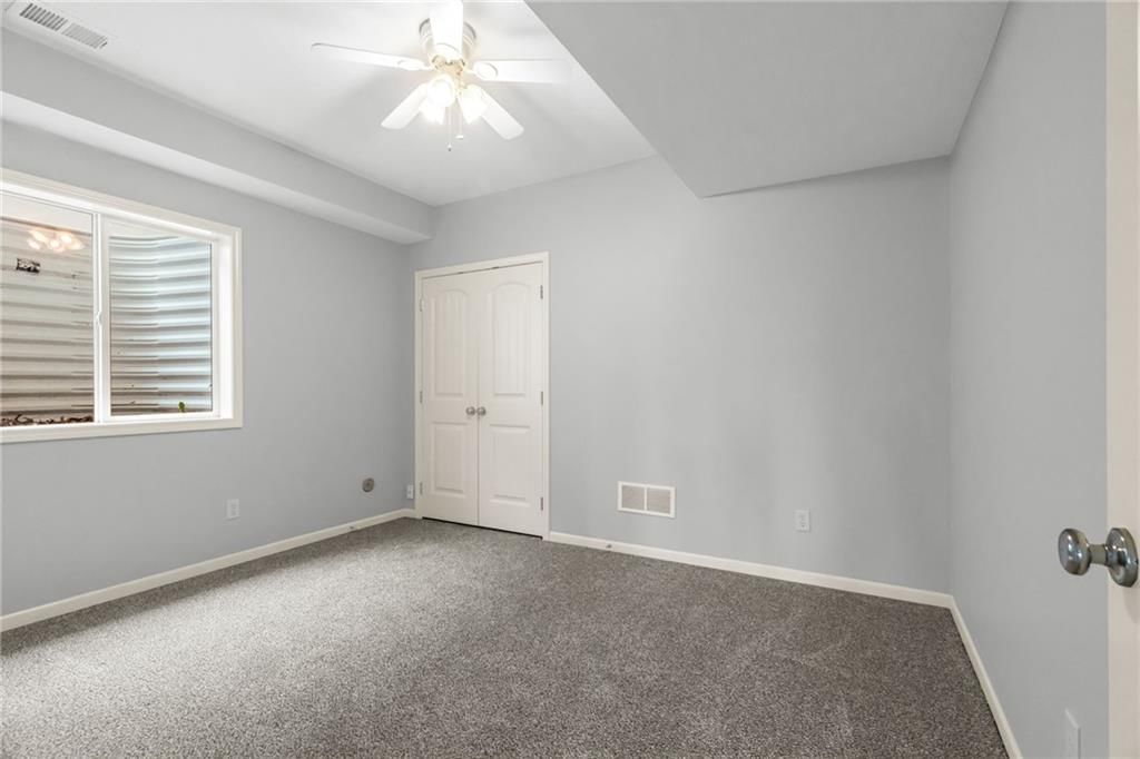 2028 Greenfield N/A — photo 23