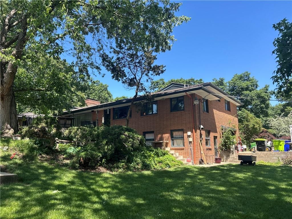 425 S Woodland Drive — photo 15