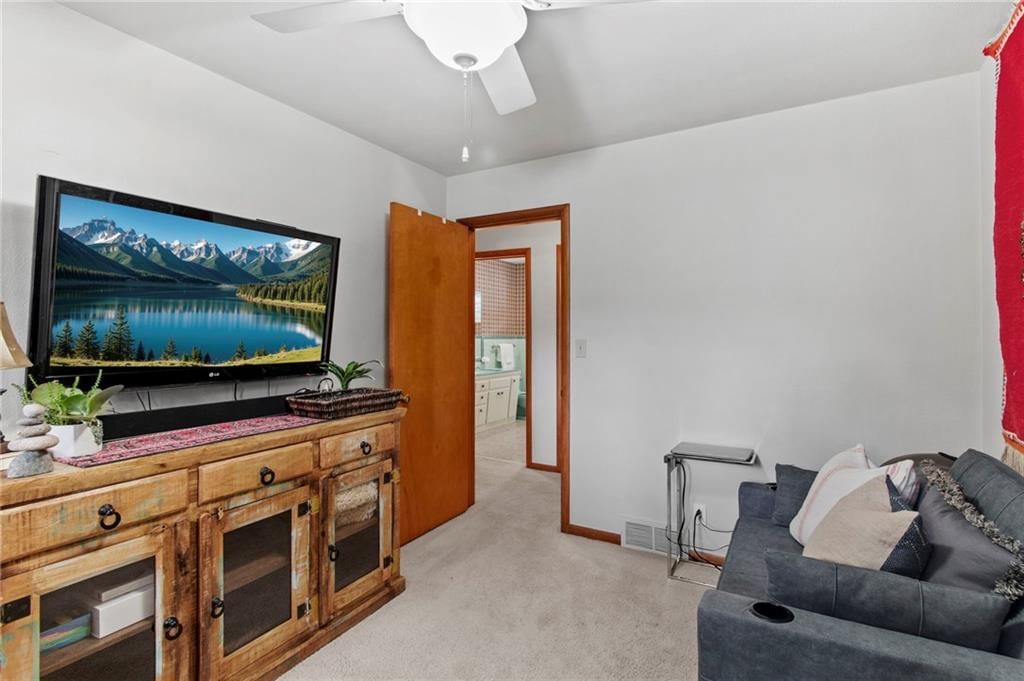 425 S Woodland Drive — photo 23