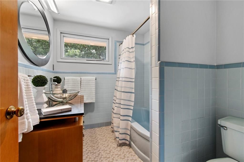 425 S Woodland Drive — photo 30