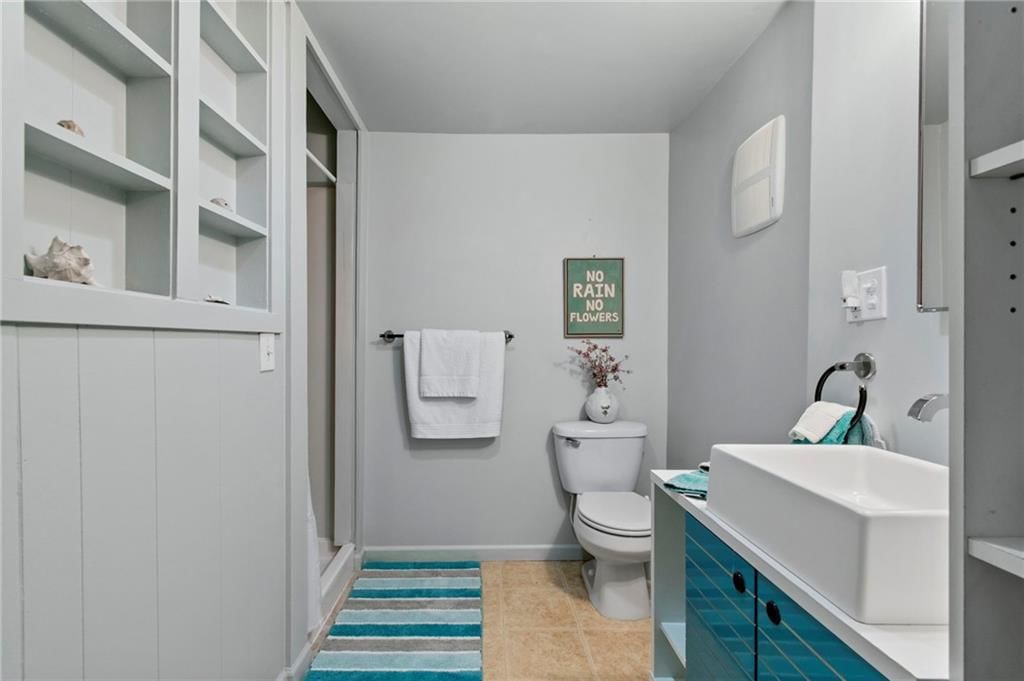425 S Woodland Drive — photo 52