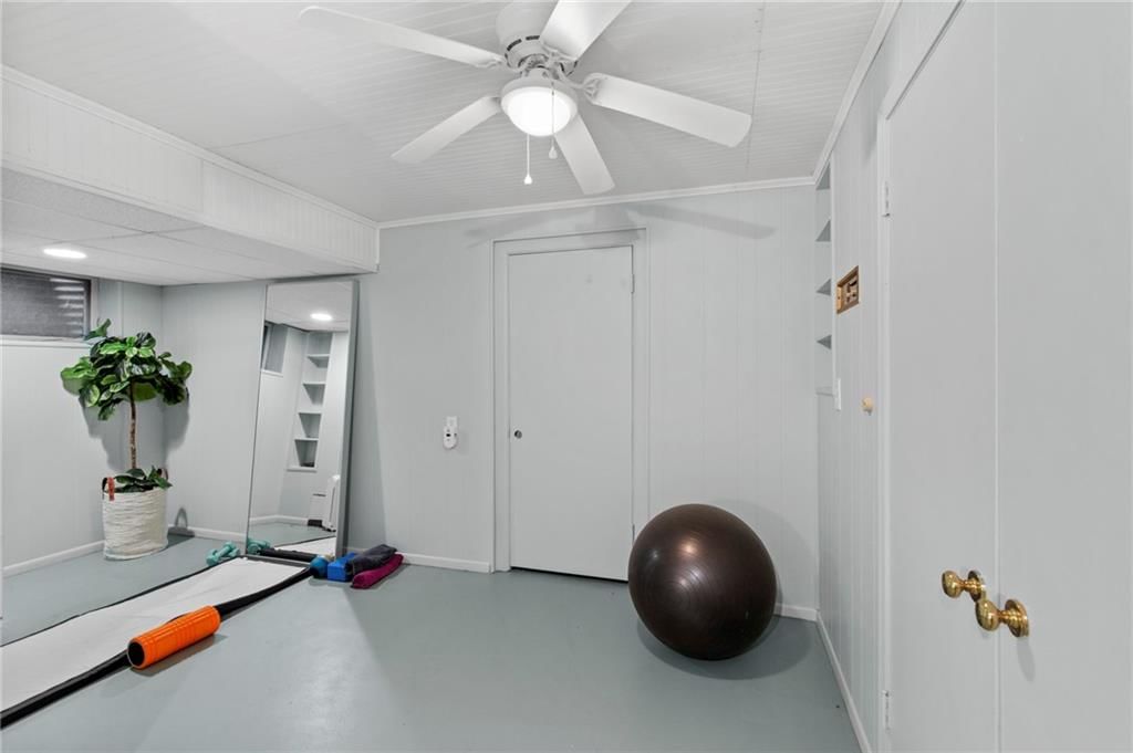 425 S Woodland Drive — photo 58