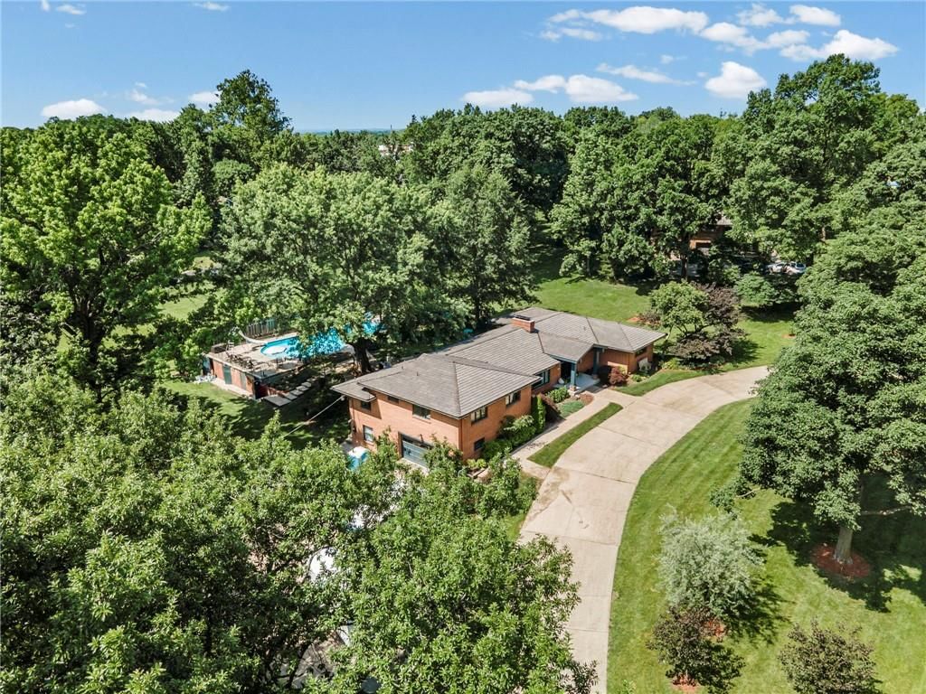 425 S Woodland Drive — photo 63