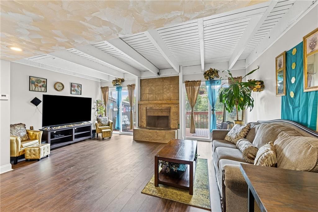 232 NE Bayview Drive — photo 4