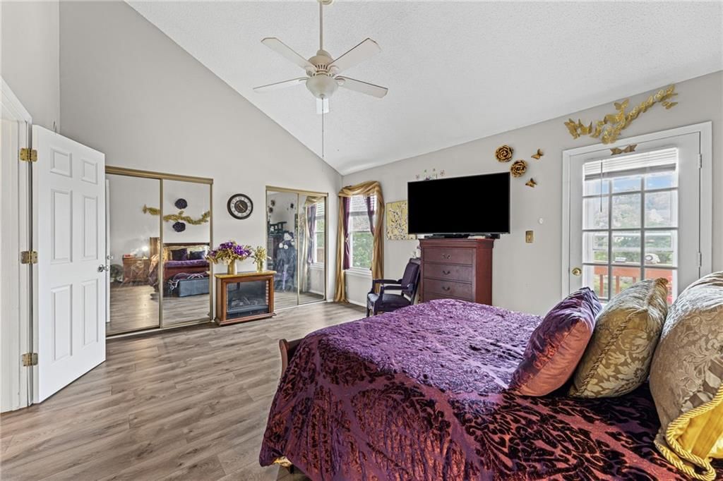232 NE Bayview Drive — photo 16