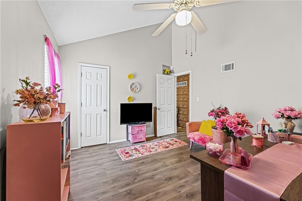 232 NE Bayview Drive — photo 19