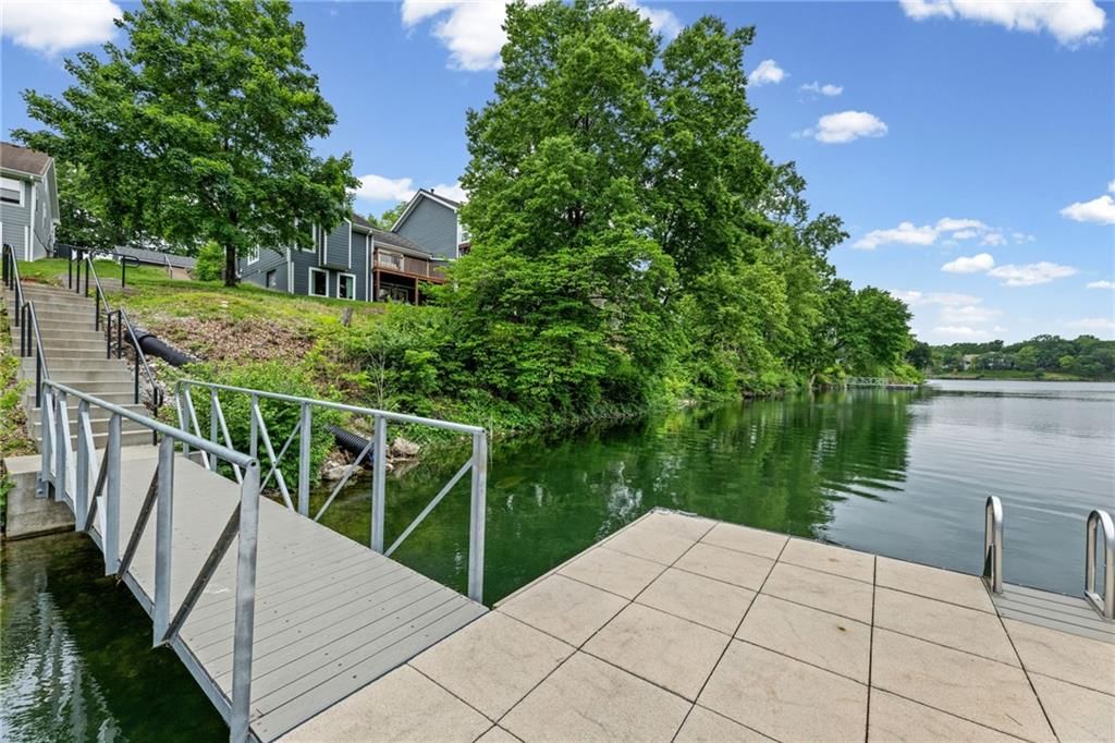 232 NE Bayview Drive — photo 31