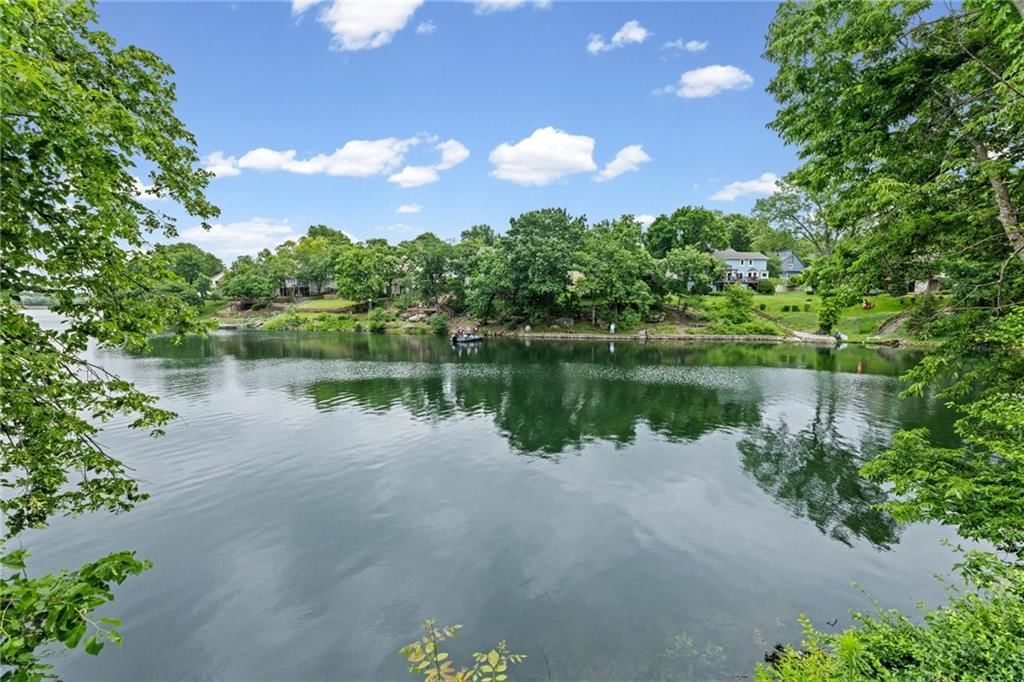 232 NE Bayview Drive — photo 34