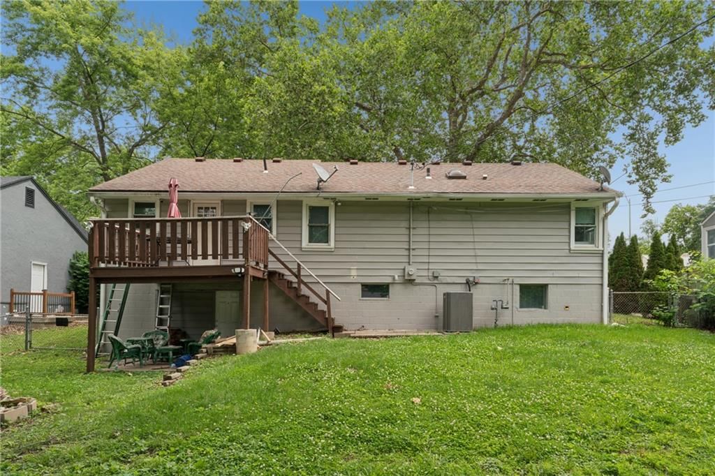 4900 NE Park Lane — photo 42