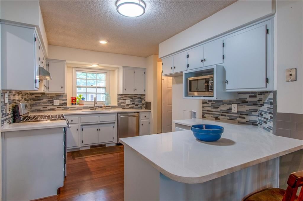 3817 Stetson Drive — photo 8