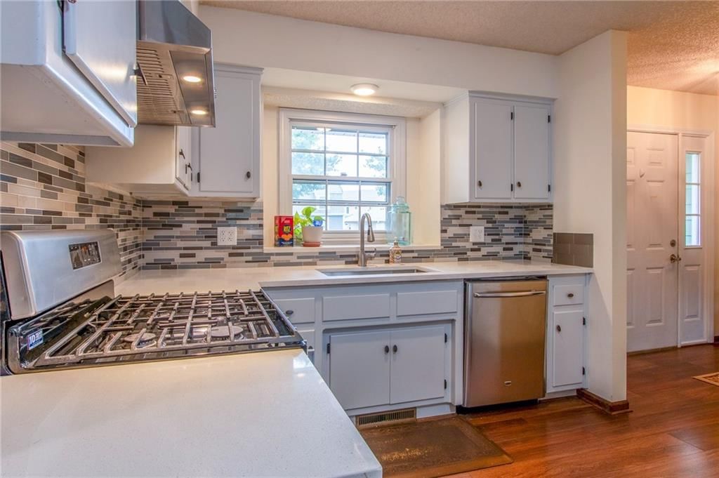 3817 Stetson Drive — photo 9