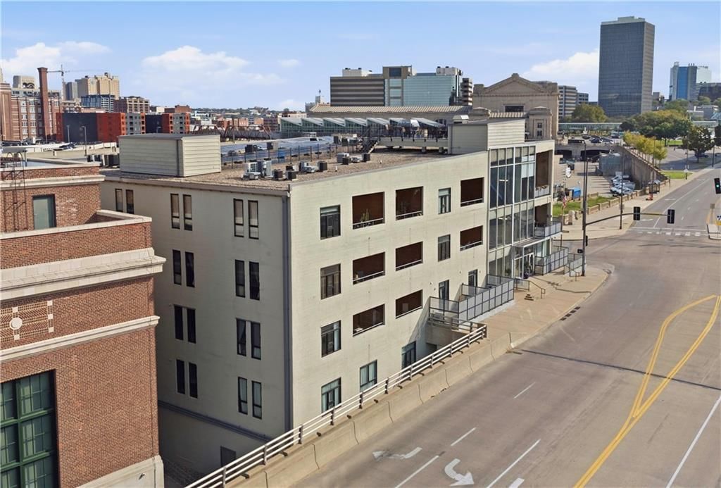 360 W Pershing Road — photo 27