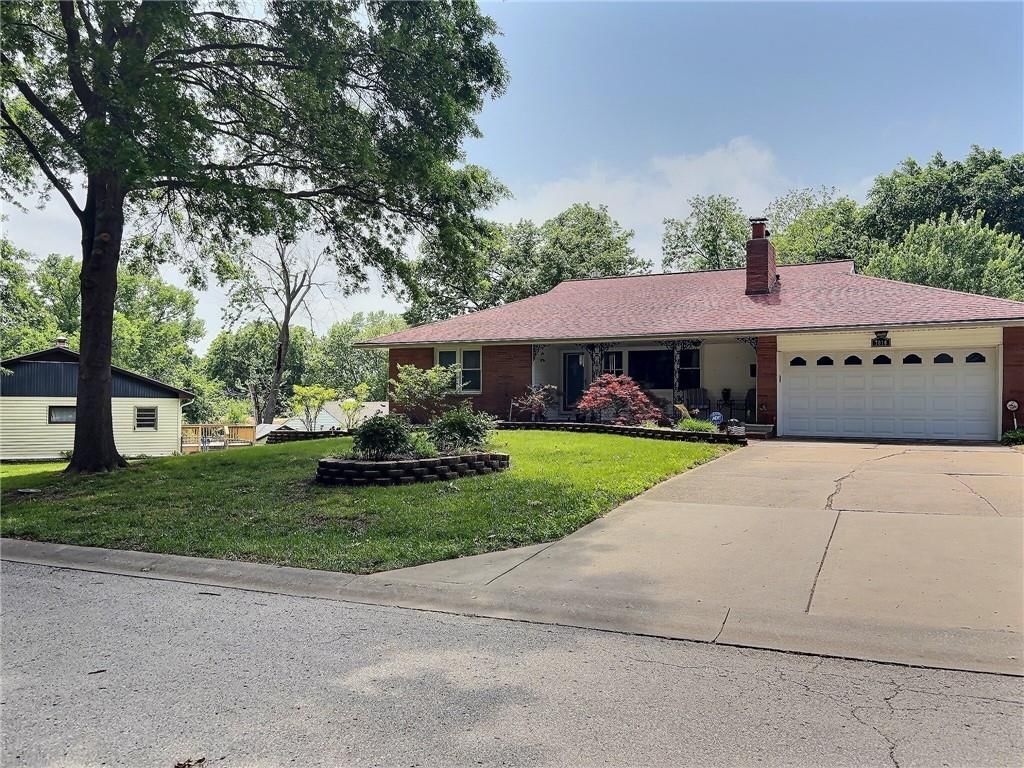 7010 N Wyandotte Street — photo 1