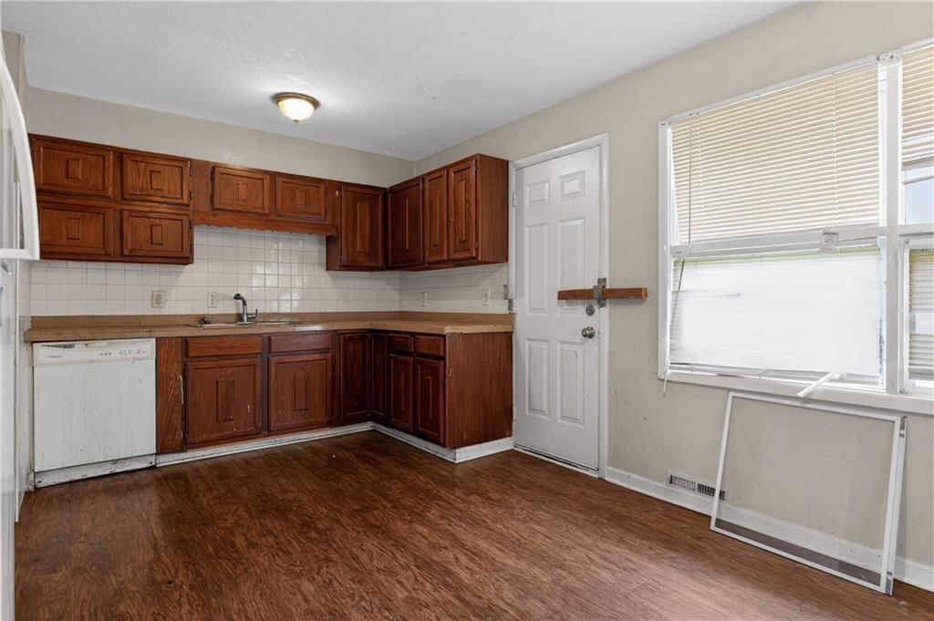 11401 Palmer Avenue — photo 10