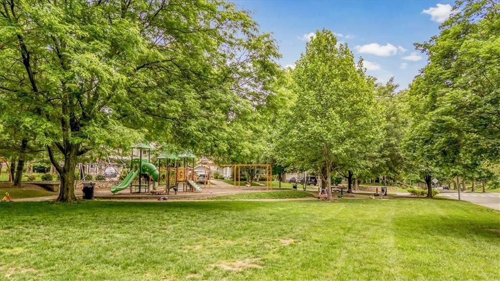 6635 Edgevale Road — photo 48