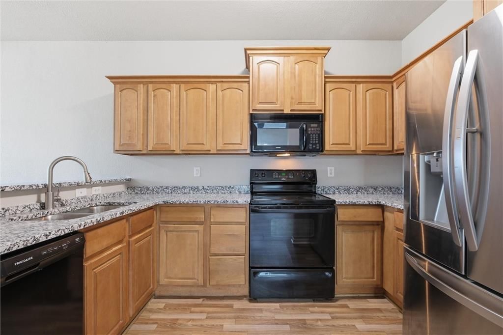 10337 Parkview Avenue — photo 11