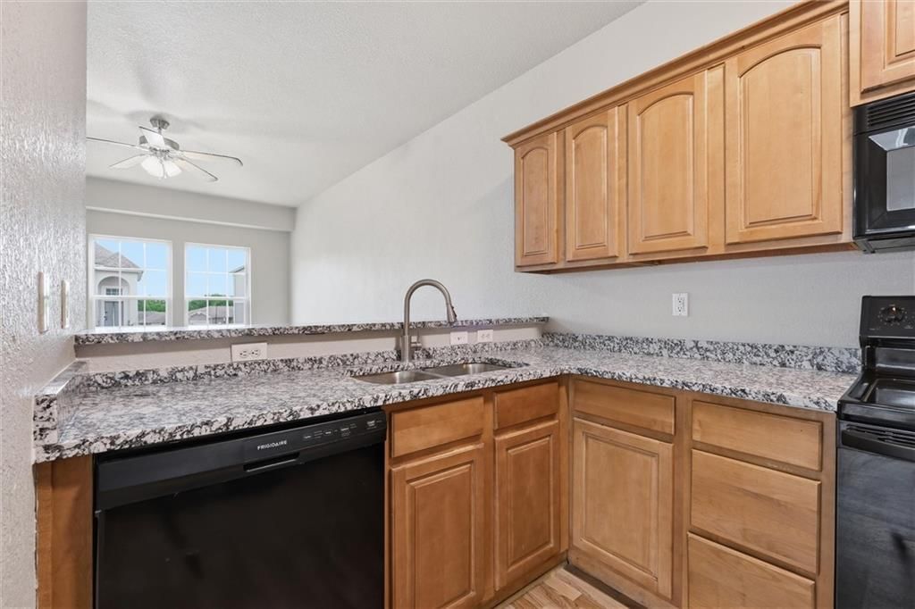 10337 Parkview Avenue — photo 14