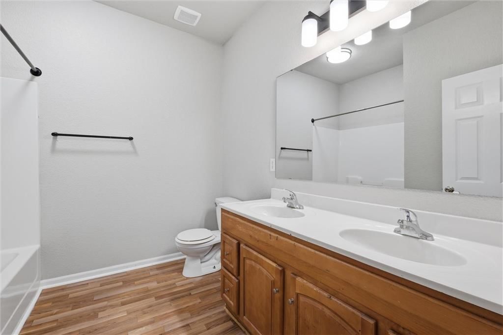 10337 Parkview Avenue — photo 17