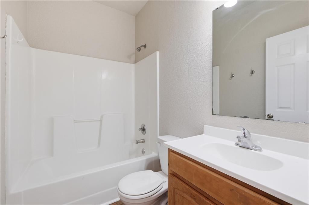 10337 Parkview Avenue — photo 25