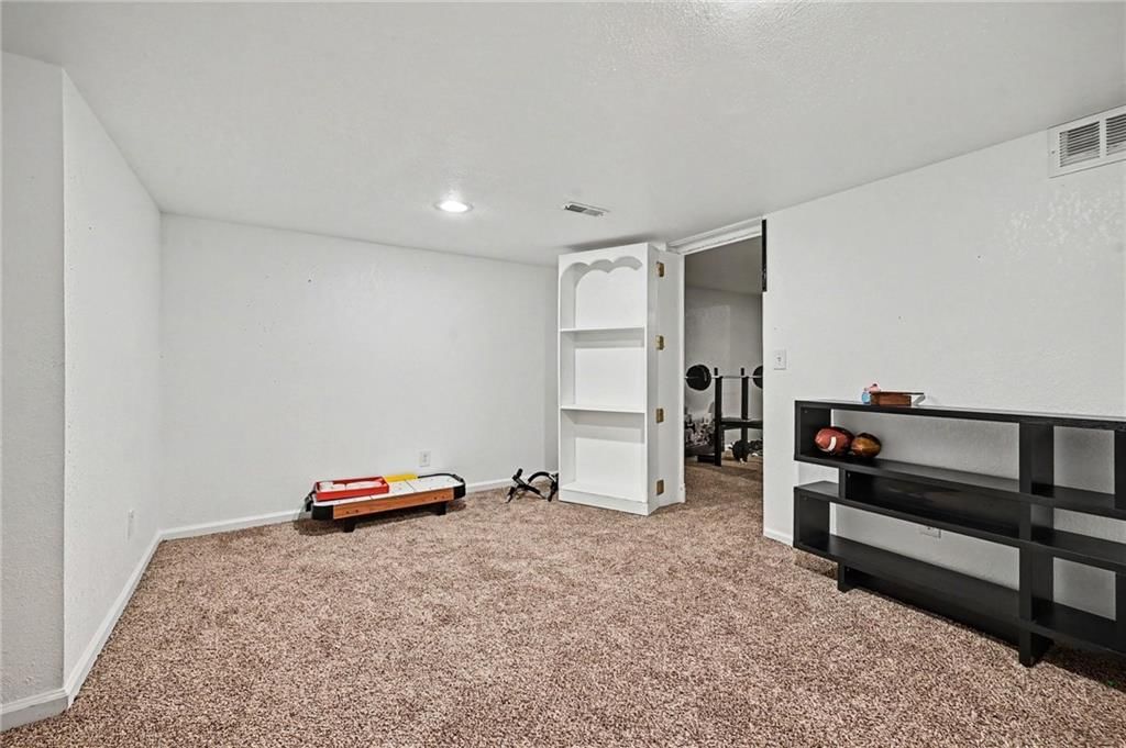 18106 Guinevere Court — photo 22