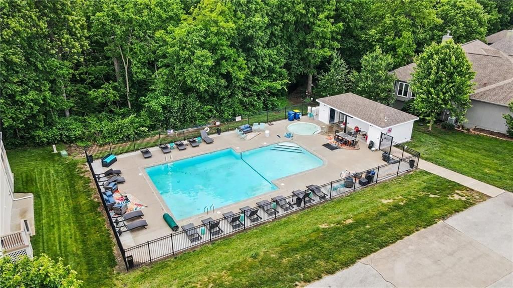 18106 Guinevere Court — photo 28