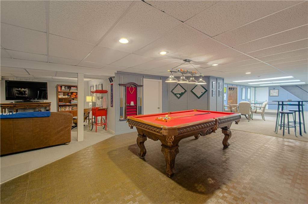 8446 Linden Lane — photo 38