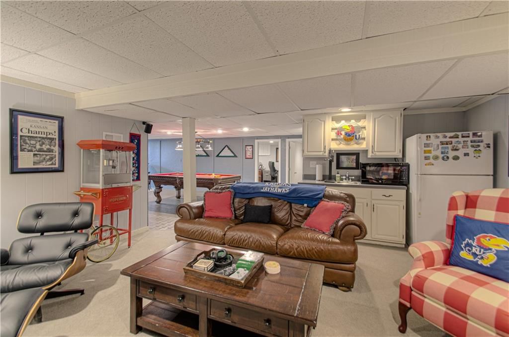8446 Linden Lane — photo 40