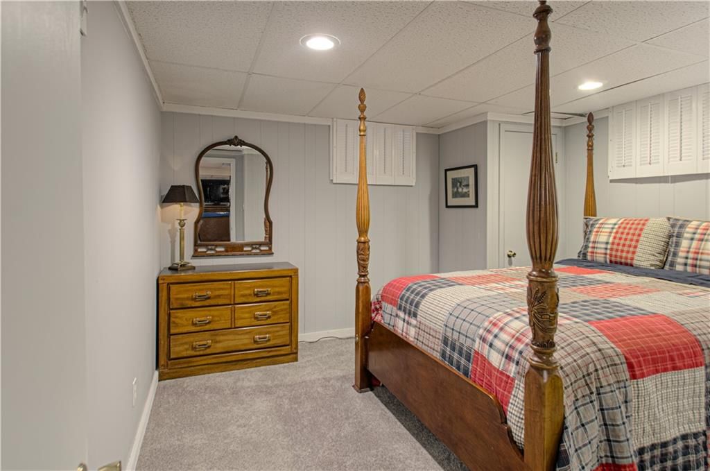 8446 Linden Lane — photo 41