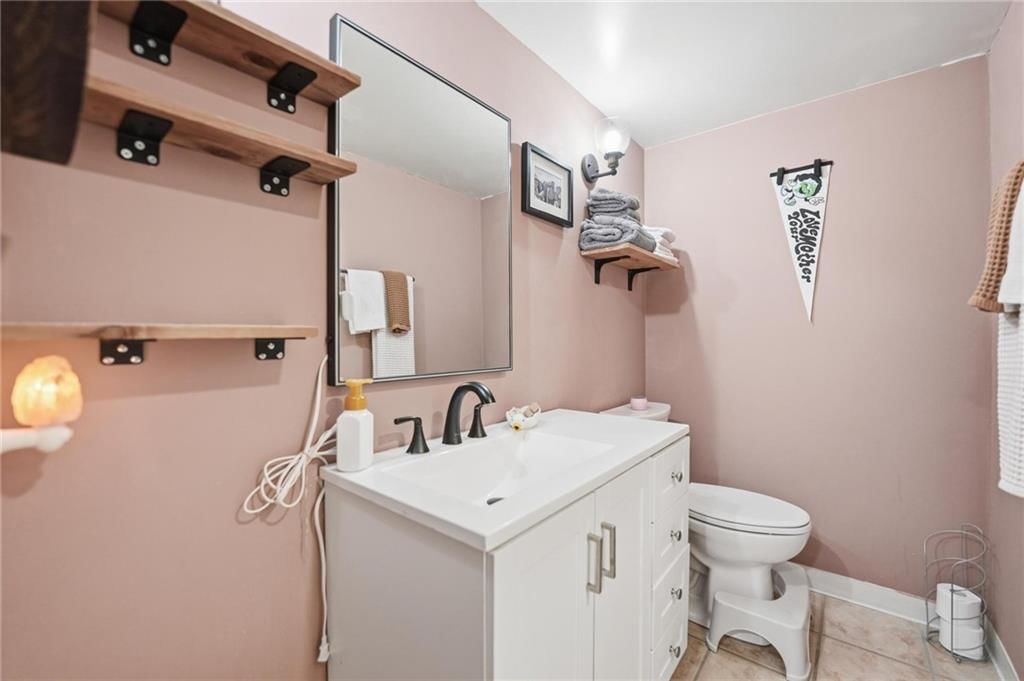 7305 James A Reed Road — photo 27