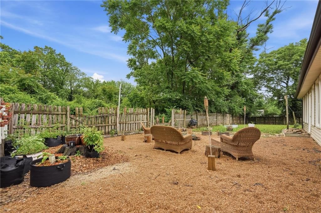 7305 James A Reed Road — photo 34