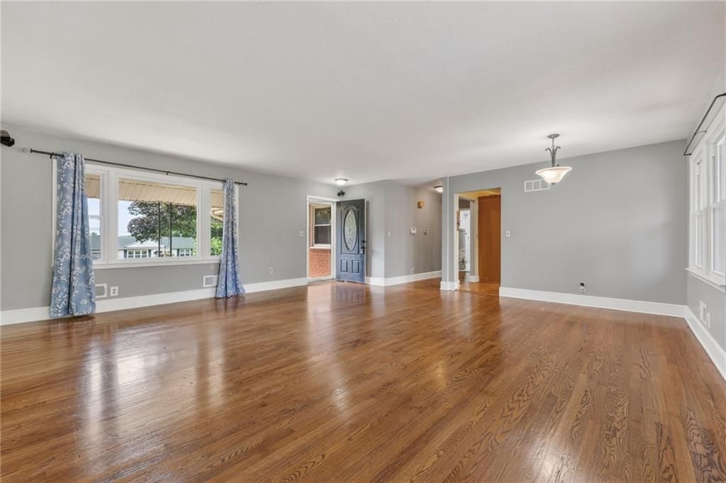 203 S Titus Avenue — photo 4