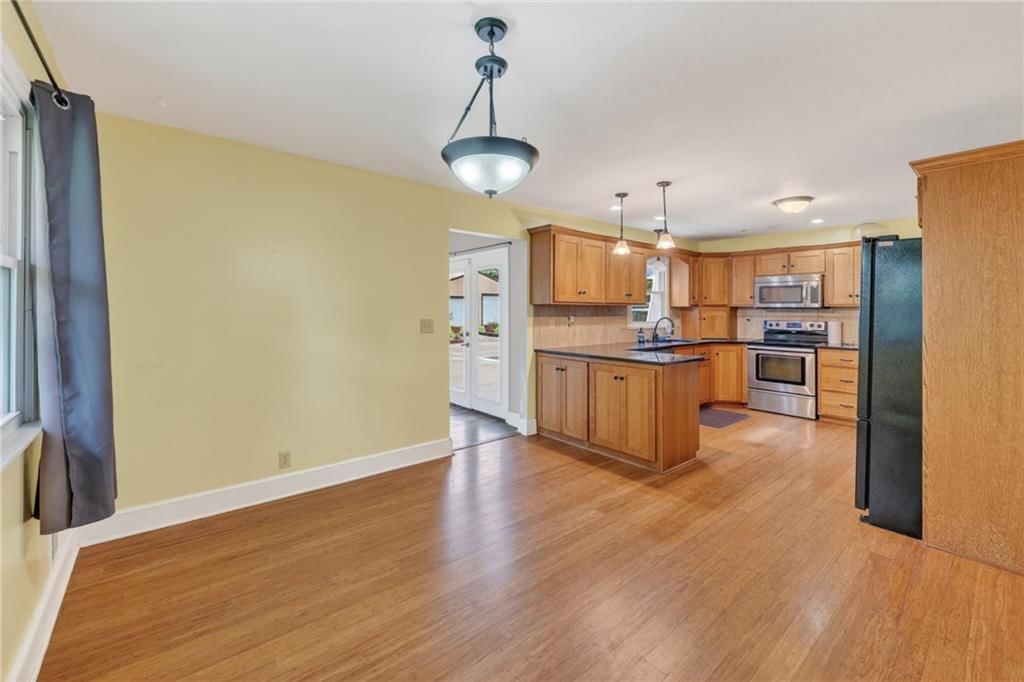 203 S Titus Avenue — photo 9