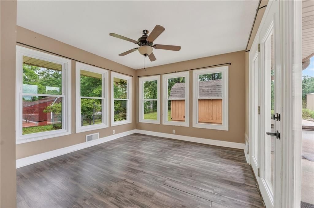 203 S Titus Avenue — photo 10