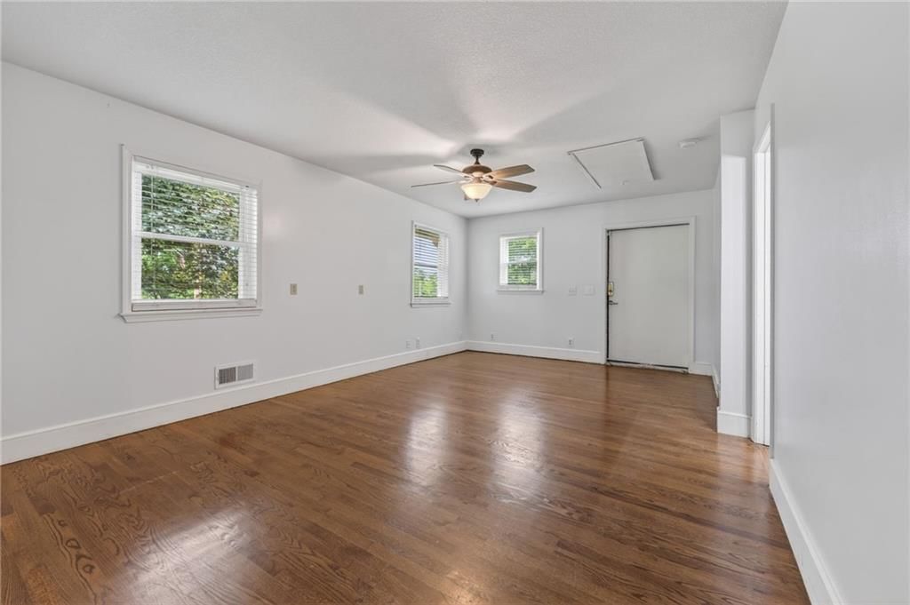 203 S Titus Avenue — photo 13