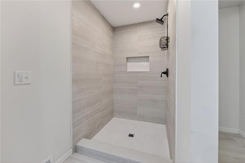 203 S Titus Avenue — photo 16