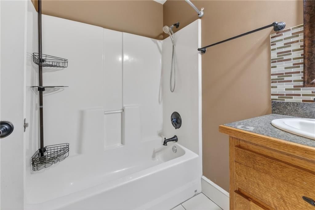 203 S Titus Avenue — photo 22