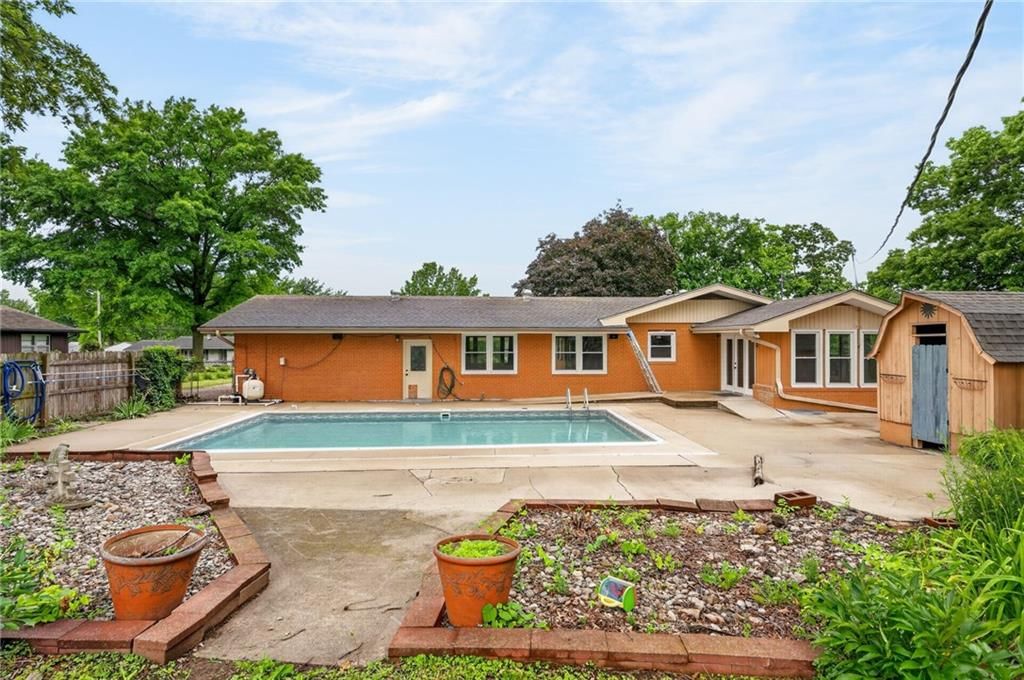 203 S Titus Avenue — photo 23